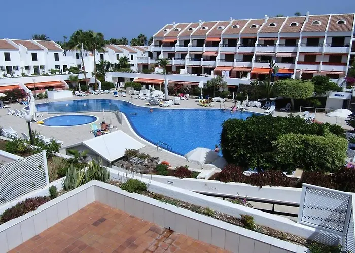 2 Bedrooms Playa Americas Parque Santiago I Heated Pool Apartman