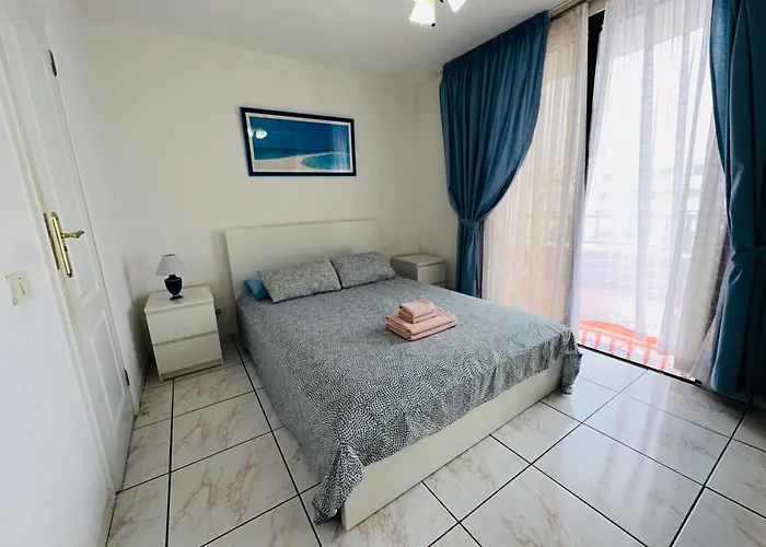 2 Bedrooms Playa Americas Parque Santiago I Heated Pool Апартаменти